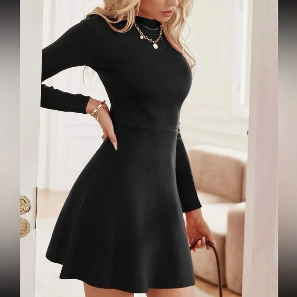 Red knit sweater skater mini dress - long sleeves - Picture 5 of 14